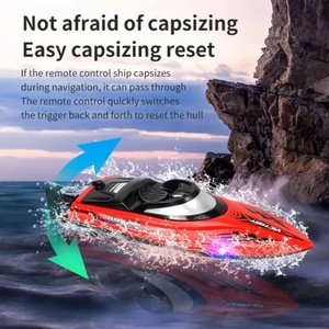 Bateau RC HJ811 2.4G 4CH étanche, bateau de course électrique haute vitesse 25 km/h avec lumière LED, jouets pour lacs et piscines en plein air - Product Image 5