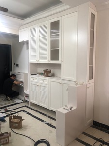 Mobile Porta TV <span class=keywords><strong>Moderno</strong></span> Europeo in Legno Massello, Colore Personalizzabile, Montaggio a <span class=keywords><strong>Parete</strong></span>, Regolabile per TV da 65+ Pollici, Produzione di Fabbrica - Product Image 4