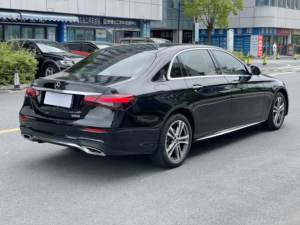 El <span class=keywords><strong>Precio</strong></span> de Exportación del <span class=keywords><strong>Mercedes</strong></span>-Benz <span class=keywords><strong>Clase</strong></span> <span class=keywords><strong>E</strong></span> <span class=keywords><strong>E</strong></span> 260L Sports <span class=keywords><strong>2022</strong></span>, Auto Usado Profesional de Gasolina, Es Bajo - Product Image 5