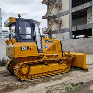 รถดันดินตีนตะขาบ Caterpillar D5K สีเหลือง ใบมีดดันดินสำหรับงานหนัก อุปกรณ์ก่อสร้าง น้ำหนัก 9500 กก. ความสามารถในการดันดิน 2 เมตร - Product Image 5