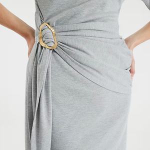 เดรสเสื้อยืดสีเทาลายดอกไม้เล็กๆ พร้อมเข็มขัดระบายสไตล์วินเทจตะวันตก น่ารัก ใส่ได้ทั้งงานทางการและไปเที่ยวทะเล ไซส์ XL  ซับในลายเรียบ ไซส์ L - Product Image 3