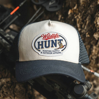 Casquette Trucker personnalisée OEM 5 panneaux bicolore avec logo tissé, en coton structuré et dos en maille