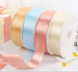 ริบบิ้นซาติน<span class=keywords><strong>สี</strong></span>พื้น ขนาด 4 ซม. x 100 หลา ผลิตจากโพลีเอสเตอร์ 100% แบบด้านเดียว เป็นมิตรต่อสิ่งแวดล้อม ขายส่ง สำหรับห่อช่อดอกไม้และกล่องของขวัญ - Product Image 6