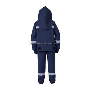 Vêtements de travail préventifs Arc Combinaisons ignifuges confortables pour l'industrie des véhicules électriques Vêtements de protection spécialisés Combinaison flash - Product Image 5