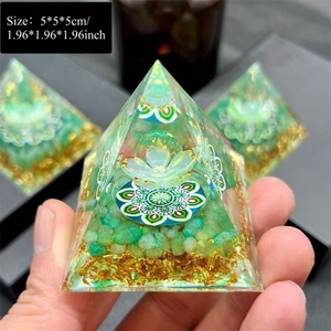 Venta al por mayor de cristal energía pirámide curación Reiki meditación 7 Chakra orgonita pirámides <span class=keywords><strong>Base</strong></span> de metal para la venta - Product Image 5