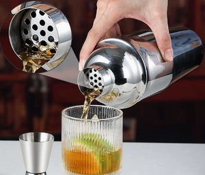 Shaker à trois sections en acier inoxydable, accessoires de bar, réutilisable et lavable - Product Image 2