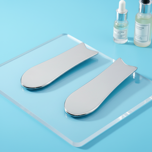 Plaque Gua Sha ergonomique en acier inoxydable plaqué, mini grattoir pour le contour des yeux, pour la relaxation des cernes et accessoire <span class=keywords><strong>de</strong></span> soin <span class=keywords><strong>de</strong></span> la peau en voyage - Product Image 1