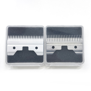 Cuchilla <span class=keywords><strong>de</strong></span> Repuesto <span class=keywords><strong>de</strong></span> Acero o Cerámica para <span class=keywords><strong>Cortadora</strong></span> <span class=keywords><strong>de</strong></span> Mascotas <span class=keywords><strong>de</strong></span> 22 Dientes, Compatible con la Serie <span class=keywords><strong>Oster</strong></span> A5 y Otras Cortadoras - Product Image 1