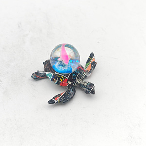 Globo de Agua Personalizado de Poliresina con Diseño de Cocodrilo y Rana en Bicicleta, Impresión por Transferencia de Agua, Globo de Nieve - Product Image 3