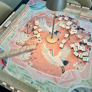 Tapis de jeu de mahjong élégant rose 31,5*31,5 pouces avec motif grue florale et héron, pour mahjong américain, avec dos en caoutchouc antidérapant - Product Image 4