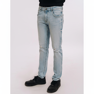 Pantalon en jean éco-responsable gris clair délavé avec patchwork et logo personnalisé, coupe droite mi-haute, effet vieilli, pour homme – Collection 2025 – Grande Vente - Product Image 1