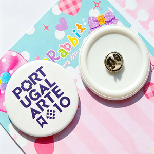 Offerta Speciale: Distintivo Personalizzato a Tema Culturale, Spilla Rotonda in Latta con <span class=keywords><strong>Tipografia</strong></span> per Negozi di Articoli da Regalo/Vendita al Dettaglio/Promozioni di Marchi Artistici - Product Image 1
