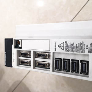 Unidad de Accionamiento Servoamplificada Original Mitsubishi MDS-R-V2-8080 - Product Image 3