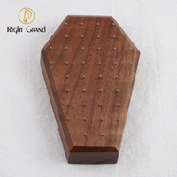 Right Grand Gothic Coffin Black Walnut Wood 14G 16G Body Piercing Jewelry Display con 38 postes