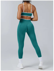Conjunto <span class=keywords><strong>Deportivo</strong></span> para <span class=keywords><strong>Mujer</strong></span> con <span class=keywords><strong>Chaleco</strong></span> y Shorts sin Costuras Atuendo de Fitness Moderno y Transpirable para Yoga - Product Image 5