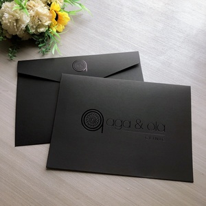 Sac en carton de cadeau d'invitation <span class=keywords><strong>A5</strong></span> noir personnalisé avec enveloppe de la meilleure qualité de logo de feuille noire pour des occasions spéciales - Product Image 1