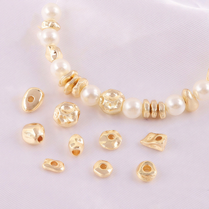 32 styles de <span class=keywords><strong>perles</strong></span> d'espacement irrégulières <span class=keywords><strong>en</strong></span> laiton <span class=keywords><strong>en</strong></span> vrac, <span class=keywords><strong>perles</strong></span> Heishi géométriques baroques <span class=keywords><strong>pour</strong></span> la fabrication de bijoux DIY (bracelets, colliers) - Product Image 4