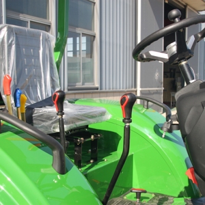 Tracteur Yunnei CE 12+12 avec cabine de sécurité 120 CV et système ultime de roue de secours - Product Image 2
