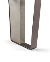 Table à manger ovale de luxe moderne en marbre naturel sur mesure 8, 10 ou 12 places avec base en métal et cuir pour villas et projets hôteliers