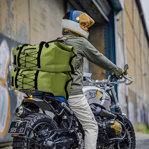 กระเป๋าเดินทางกีฬากลางแจ้งสีสันสดใสทันสมัย ​​แบบลอยน้ำได้ กระเป๋าเป้สะพายหลังอเนกประสงค์กันน้ำ - Product Image 2