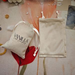 Manufacturer Wholesale Logo Custom Beige Drawstring Velvet Pouch <b>Bag</b> for Jewelry Packaging Pouch Soft Velvet <b>Dust</b> <b>Bag</b> - Product Image 6