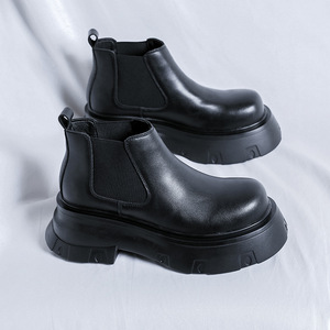 Bottes Chelsea noires de haute qualité pour hommes, confortables, en PU, design montant, antidérapantes, décontractées, de luxe, pour l'hiver et l'été, semelle intérieure en PU durable - Product Image 3