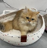 Lit pour animaux de compagnie confortable en corde de coton colorée tissée, nid de maison avec différents paniers de rangement en coton