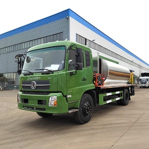 Camión Distribuidor de Asfalto Dongfeng, Tanque de Betún con Capacidad de 12000L, en Venta - Product Image 1