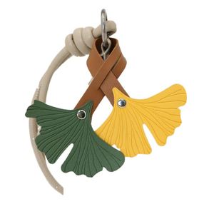 Porte-clés en cuir PU de luxe motif feuille de Ginkgo, accessoires de sac, breloques créatives, cadeau fantaisie pour femme - Product Image 1