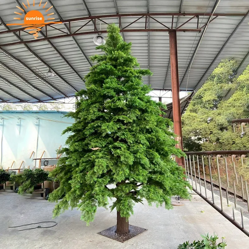 Árvore de Natal artificial alta para exterior grande PE de 10 pés 20 pés 30 pés com mini luz LED e neve