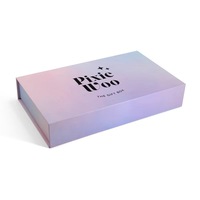 Boîte cadeau en carton recyclable sur mesure de luxe avec finition mate, fermeture magnétique, logo et design personnalisés pour brosses à cheveux