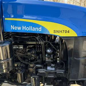 Tracteur Holland avec 650 heures de travail seulement, comme neuf, légèrement utilisé, presque neuf, rotavator inclus - Product Image 6