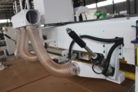 Vente chaude Atc CNC routeur à bois meubles faisant la machine avec rouleau de pression