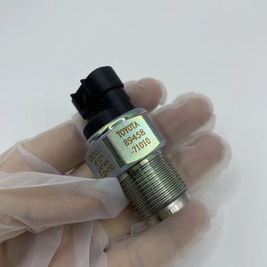 Sensor de Presión de Combustible Common Rail Diésel 89458-71010 499000-6121 para Hilux 2AD-FTV <span class=keywords><strong>Hiace</strong></span> D4D 3.0L Avensis <span class=keywords><strong>Combi</strong></span> 2.2L - Product Image 6