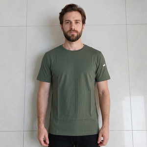 T-shirt en jersey de coton vert olive pour homme, manches courtes, col rond, style décontracté, logo sur la manche gauche, grande taille, hip-hop, respirant, écologique - Product Image 1