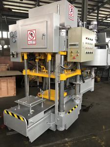 सीमेंट कंक्रीट कर्ब्स पीसी ईंट बनाने वाली मशीनरी ने इंटरलॉकिंग टेबल बनाने वाली मशीन - Product Image 3