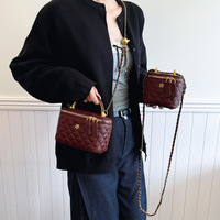 Sac bandoulière rétro 2026 pour femme, sac seau matelassé tendance en polyester avec fermeture éclair, petit sac à l'épaule polyvalent et élégant
