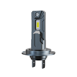 Lampadine LED per Fari Auto 45W 9800LM 6000K <span class=keywords><strong>1</strong></span>:<span class=keywords><strong>1</strong></span> Plug and Play H1 H4 H7 per Fari Universali - Product Image 1