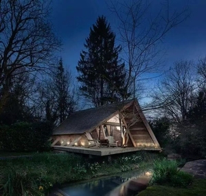 <span class=keywords><strong>Lodge</strong></span> de madera con Marco en A para <span class=keywords><strong>retiro</strong></span> rústico en <span class=keywords><strong>el</strong></span> lado del agua y curación transparente del bosque para uso doméstico - Product Image 1