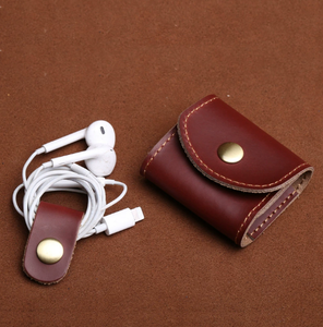 2025 Summer Vintage Style Small Bag Portable <strong>Crazy</strong> Horse Leather Data Cable <strong>Earphone</strong> Storage Box Retro <strong>Earphone</strong> Bag - Product Image 4