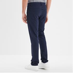 กางเกงขายาวทรงตรงสไตล์คลาสสิกสำหรับผู้ชาย ผ้าคอตตอนผสมเนื้อปานกลาง ด้านหน้าเรียบ มีห่วงเข็มขัด เป็นมิตรกับสิ่งแวดล้อม ระบายอากาศได้ดี ใช้งานได้หลากหลาย - Product Image 3