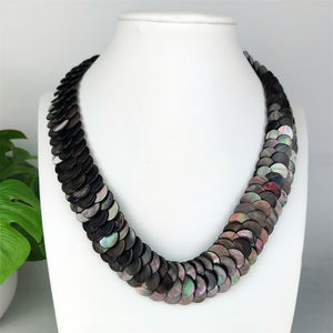 天然ブラックマザーオブパールフィッシュスケールビーズネックレスボヘミアンスタイルビーチジュエリー貝殻ネックレスメーカー売れ筋 - Product Image 1