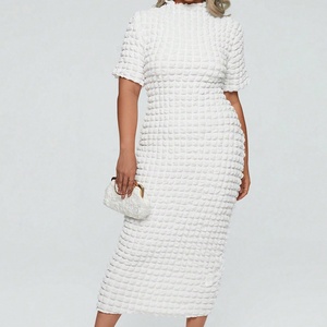 Vente en gros de robes pour femmes de haute qualité, sur mesure, OEM, ODM, mode décontractée, col rond, manches courtes, robe midi - Product Image 5