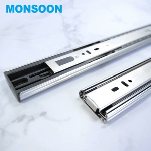 รางลิ้นชักแบบยืดเต็ม 3 ตอน ขนาด 45 มม. ปิดแบบนุ่มนวล ลูกปืน สำหรับห้องครัวและห้องนอน ได้รับการรับรองมาตรฐาน SGS ผลิตจากเหล็กแผ่นรีดเย็น ติดตั้งด้านข้าง แบบยืดหดได้ - Product Image 6