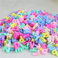 Perles de lettres en acrylique colorées 10x12mm pour bijoux DIY Macaron, perles faites à la main, perles à trou droit, perles en vrac, emballage, décoration suspendue