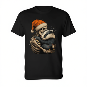 Camiseta de manga larga unisex con cuello redondo para adulto, con estampado de esqueleto abrazando un tejón con gorro de Papá Noel, estilo gótico navideño, promocional - Product Image 3