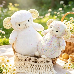 Juguete de Peluche de Oveja con Cuernos Rizados y Confeti Arcoíris, Personalizado al por Mayor, OEM, Regalo para Niños, Temática de Granja y Naturaleza, Cumpleaños - Product Image 3