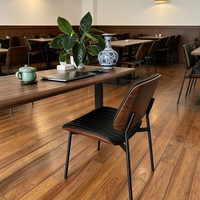Chaise au design élégant avec dossier, prix de gros, chaise de salle à manger en similicuir noir de luxe personnalisée pour restaurant