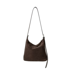 Venta directa de fábrica, venta personalizada al por mayor, moda femenina 2025, bolso de hombro de mujer de gran capacidad de cuero mate de alta merced para mujer - Product Image 3