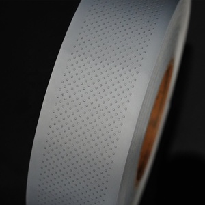 <span class=keywords><strong>Vinilo</strong></span> Termotransferible Perforado de Alta Visibilidad y Retroreflectante para Camisetas y Ropa - Product Image 3